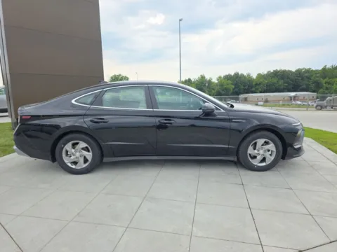 More photos of 2025 Hyundai Sonata SE at Clement Hyundai, MO