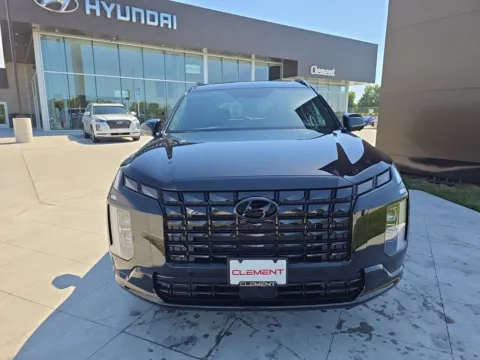 Photos of 2025 Hyundai Palisade Calligraphy Night Edition for sale in Wentzville, MO at Clement Hyundai