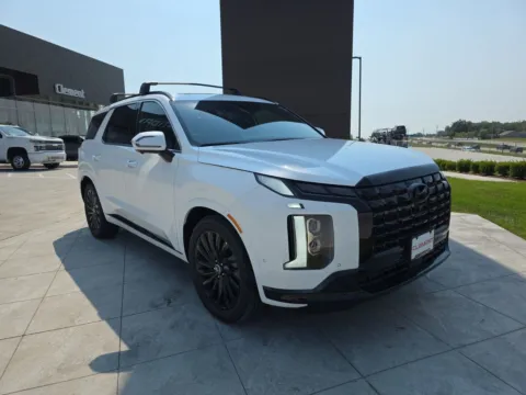 Another view of 2025 Hyundai Palisade Calligraphy Night Edition for sale in Wentzville, MO at Clement Hyundai