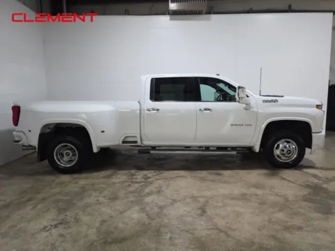 More photos of 2022 Chevrolet Silverado 3500HD High Country at Clement Hyundai, MO