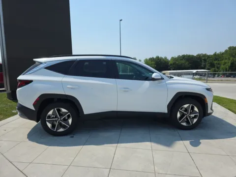 More photos of 2025 Hyundai Tucson SEL at Clement Hyundai, MO