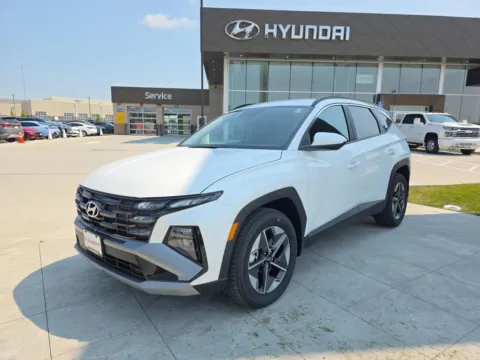 White 2025 Hyundai Tucson SEL for sale in Wentzville, MO