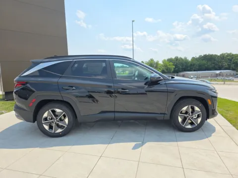 More photos of 2025 Hyundai Tucson SEL at Clement Hyundai, MO