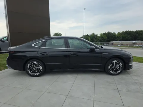 More photos of 2025 Hyundai Sonata SEL at Clement Hyundai, MO