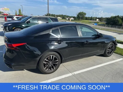Photos of 2020 Nissan Altima 2.5 SR for sale in Wentzville, MO at Clement Hyundai