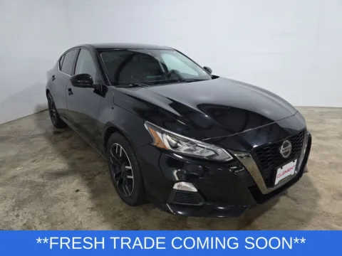 Another view of 2020 Nissan Altima 2.5 SR for sale in Wentzville, MO at Clement Hyundai