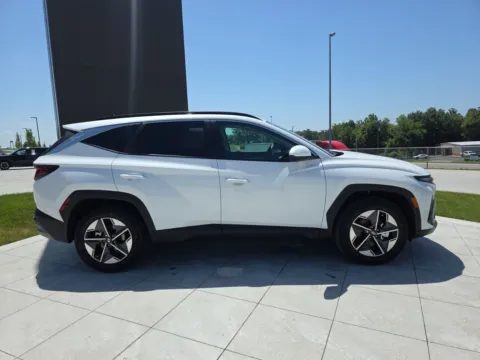 More photos of 2025 Hyundai Tucson SEL at Clement Hyundai, MO
