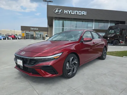 Red 2024 Hyundai Elantra SEL for sale in Wentzville, MO