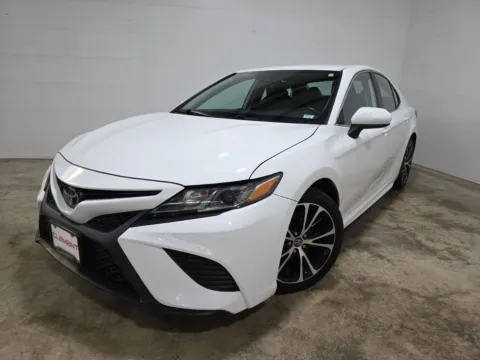Red 2019 Toyota Camry L for sale in Wentzville, MO