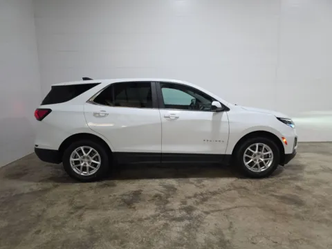 More photos of 2022 Chevrolet Equinox LT at Clement Hyundai, MO