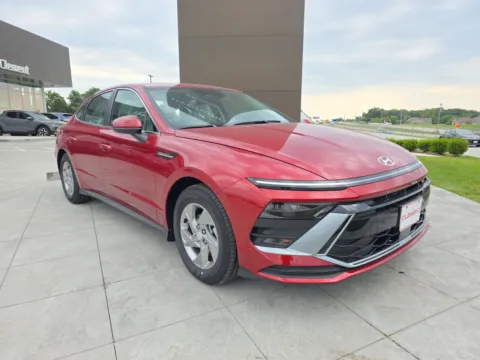 Another view of 2025 Hyundai Sonata SE for sale in Wentzville, MO at Clement Hyundai