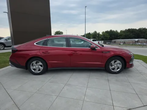 More photos of 2025 Hyundai Sonata SE at Clement Hyundai, MO