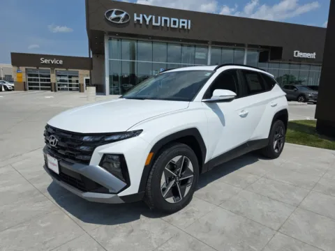 White 2025 Hyundai Tucson SEL Convenience for sale in Wentzville, MO