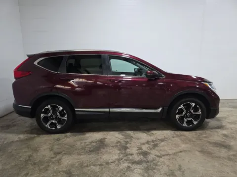 More photos of 2017 Honda CR-V Touring at Clement Hyundai, MO