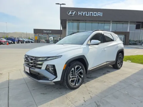 White 2025 Hyundai Tucson Limited for sale in Wentzville, MO