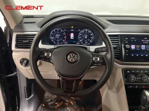 More photos of 2018 Volkswagen Atlas SEL Premium at Clement Hyundai, MO