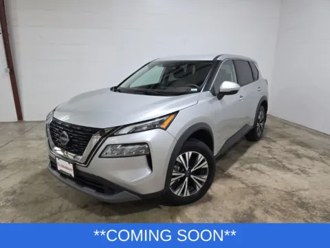 Silver 2022 Nissan Rogue SV for sale in Wentzville, MO
