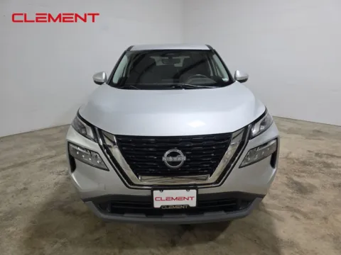 Photos of 2022 Nissan Rogue SV for sale in Wentzville, MO at Clement Hyundai