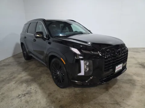 Another view of 2025 Hyundai Palisade Calligraphy Night Edition for sale in Wentzville, MO at Clement Hyundai