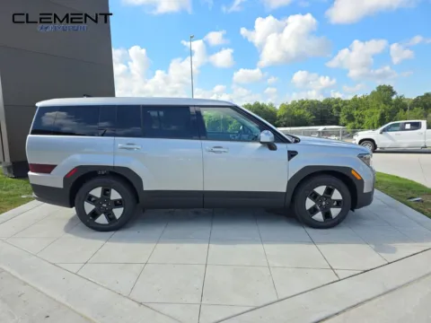More photos of 2026 Hyundai Santa Fe Hybrid SE at Clement Hyundai, MO