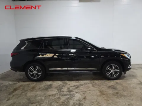 More photos of 2018 INFINITI QX60 at Clement Hyundai, MO