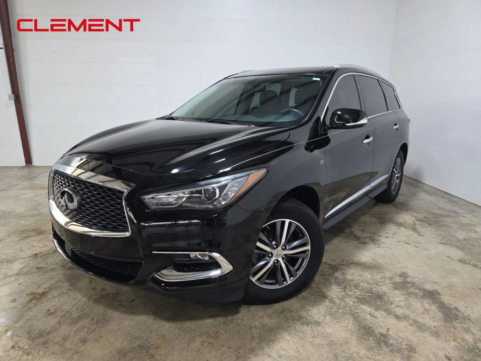 Black 2018 INFINITI QX60 for sale in Wentzville, MO