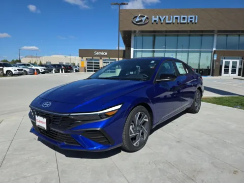 Blue 2025 Hyundai Elantra SEL Sport for sale in Wentzville, MO