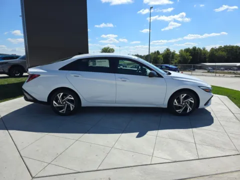 More photos of 2025 Hyundai Elantra SEL Sport at Clement Hyundai, MO