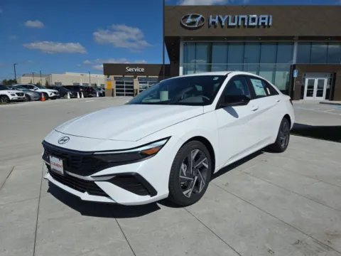 White 2025 Hyundai Elantra SEL Sport for sale in Wentzville, MO