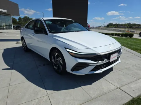 Another view of 2025 Hyundai Elantra SEL Sport for sale in Wentzville, MO at Clement Hyundai