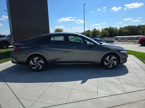 More photos of 2025 Hyundai Elantra SEL Sport at Clement Hyundai, MO