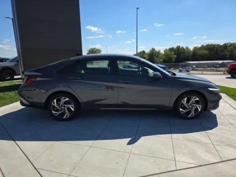 More photos of 2025 Hyundai Elantra SEL Sport at Clement Hyundai, MO