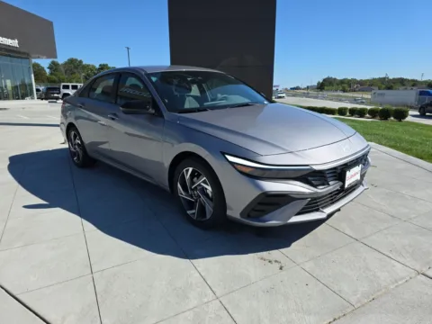 Another view of 2025 Hyundai Elantra SEL Sport for sale in Wentzville, MO at Clement Hyundai
