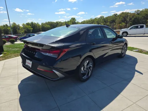 More photos of 2025 Hyundai Elantra SEL Sport at Clement Hyundai, MO