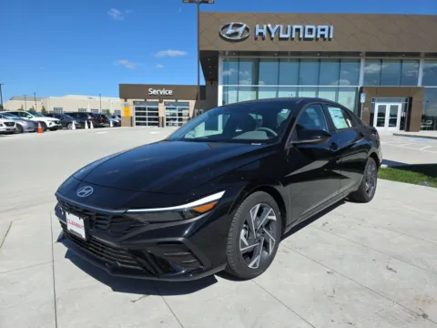 Black 2025 Hyundai Elantra SEL Sport for sale in Wentzville, MO