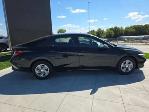 More photos of 2025 Hyundai Elantra SE at Clement Hyundai, MO