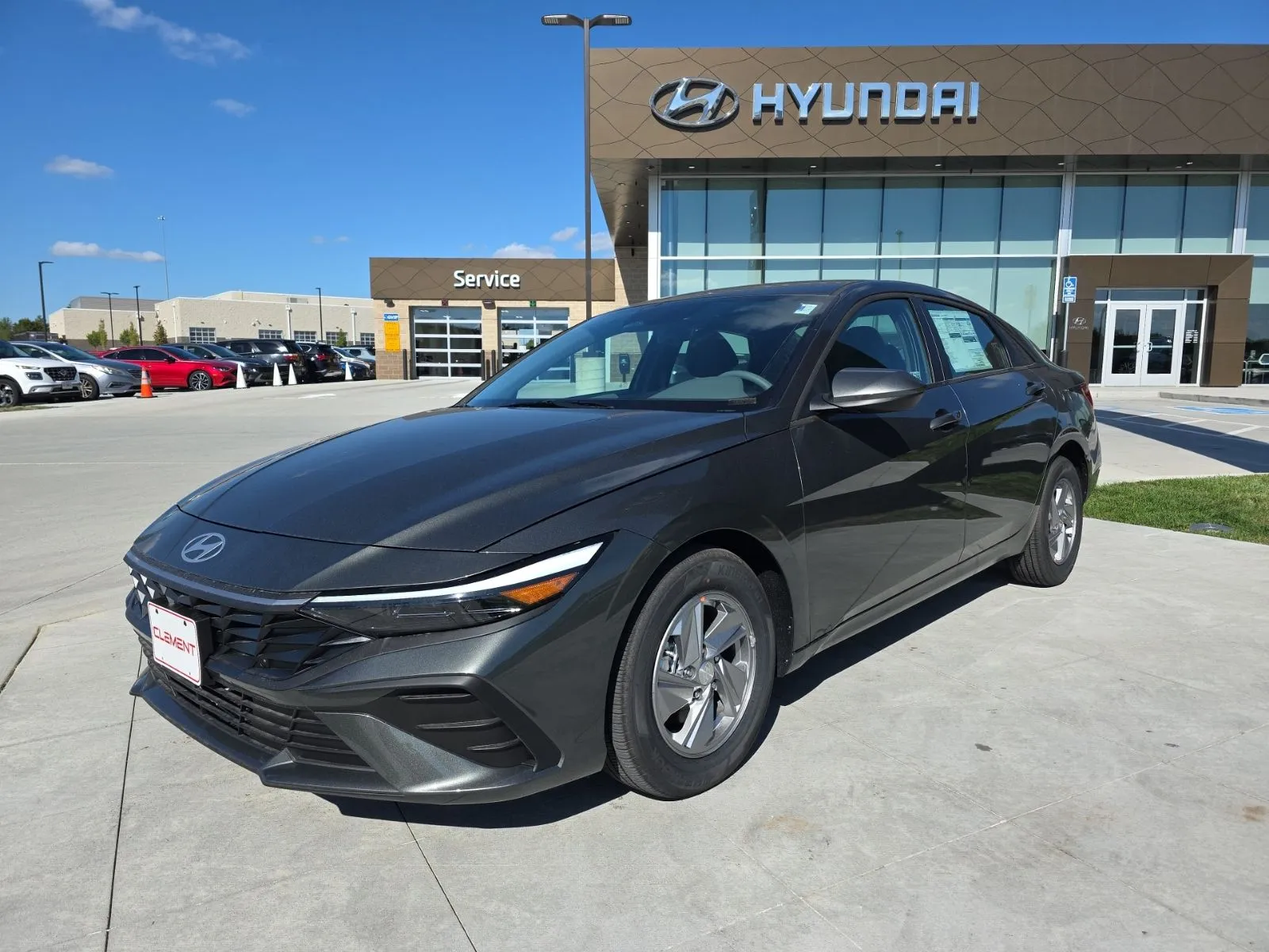 2025 Hyundai Elantra SE