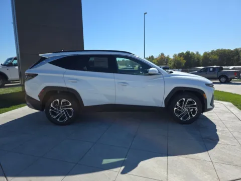 More photos of 2025 Hyundai Tucson Hybrid Limited at Clement Hyundai, MO