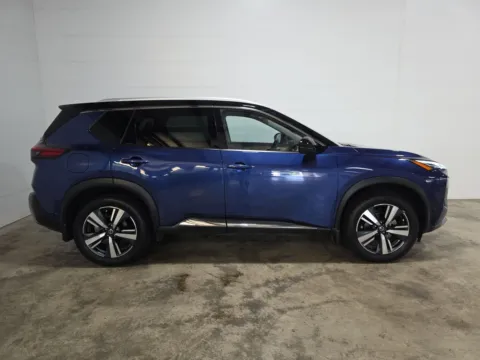 More photos of 2021 Nissan Rogue Platinum at Clement Hyundai, MO