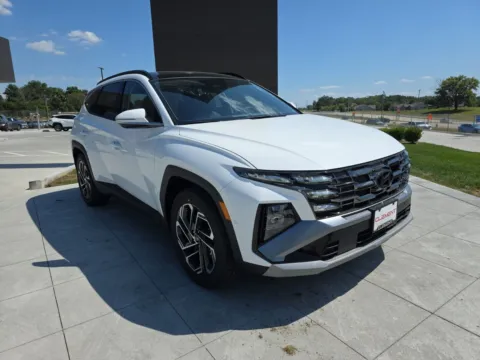 Another view of 2025 Hyundai Tucson Limited for sale in Wentzville, MO at Clement Hyundai