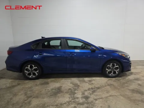 More photos of 2020 Kia Forte LXS at Clement Hyundai, MO