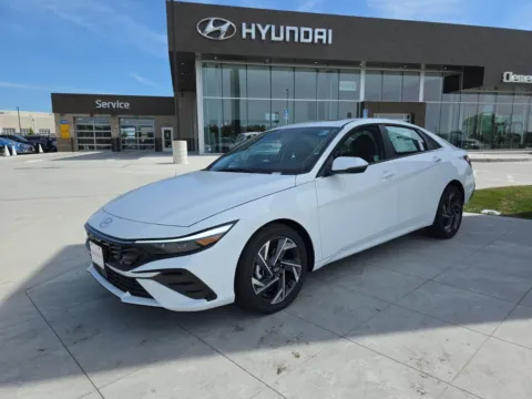 White 2025 Hyundai Elantra Limited for sale in Wentzville, MO