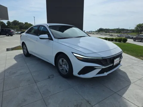 Another view of 2025 Hyundai Elantra SE for sale in Wentzville, MO at Clement Hyundai