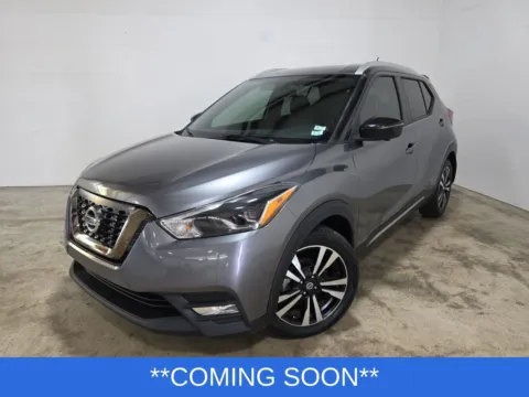 Gray 2019 Nissan Kicks SR for sale in Wentzville, MO