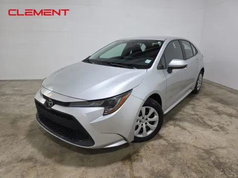 Silver 2022 Toyota Corolla LE for sale in Wentzville, MO