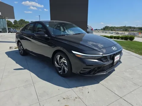 Another view of 2025 Hyundai Elantra Limited for sale in Wentzville, MO at Clement Hyundai