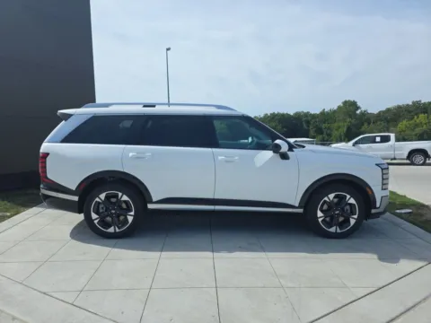 More photos of 2026 Hyundai Palisade Limited at Clement Hyundai, MO