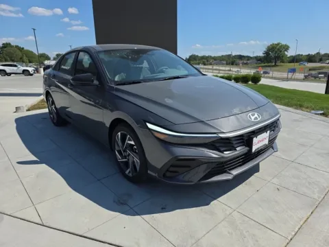 Another view of 2025 Hyundai Elantra SEL Sport for sale in Wentzville, MO at Clement Hyundai