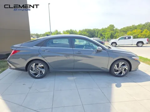 More photos of 2025 Hyundai Elantra Limited at Clement Hyundai, MO