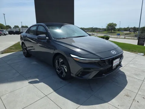 Another view of 2025 Hyundai Elantra Limited for sale in Wentzville, MO at Clement Hyundai